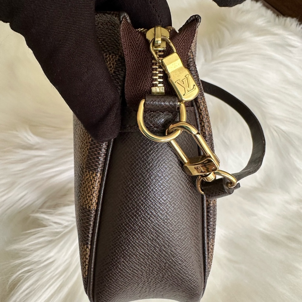 Stunning Handbag - Picture 15 of 17